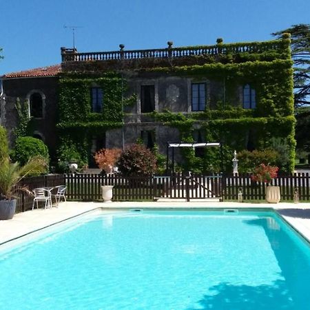 Chateau Le Poiron Bed & Breakfast Pissotte Bagian luar foto